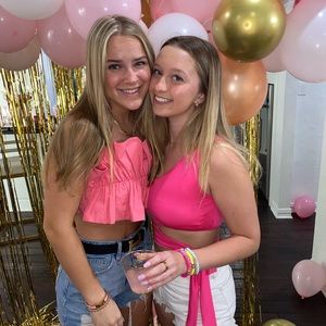 Meet your Posher, Lauren